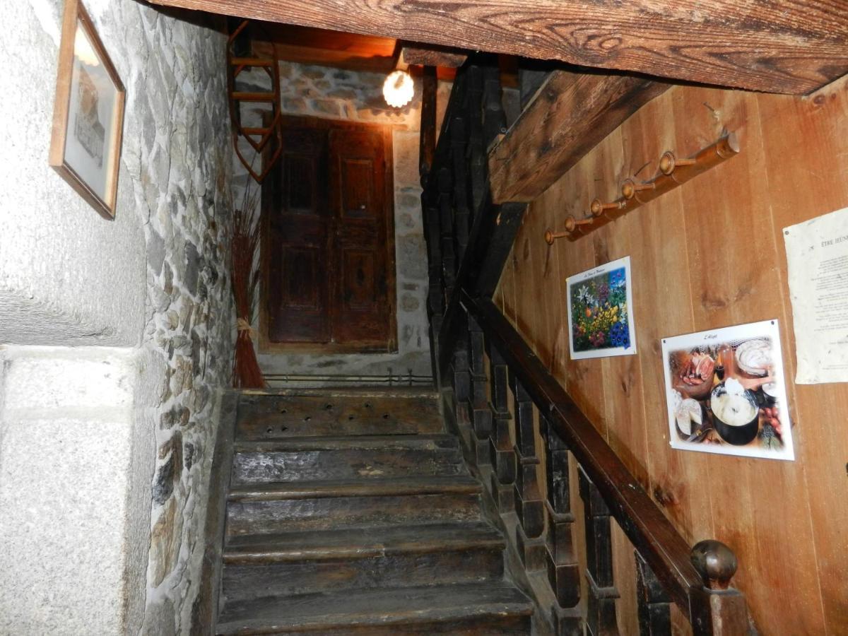 Auberge Paysanne Loubaresse  Kültér fotó